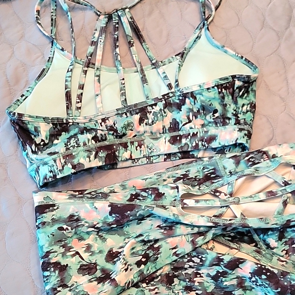 Full gaiam long pant and top set yoga